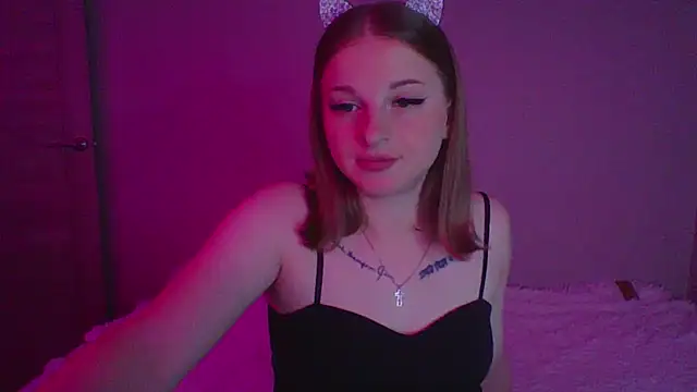 Snapshot of Star_Girlish chatting on October 9, 7:07 pm Star Girlish online show from October 9, 7:07 pm