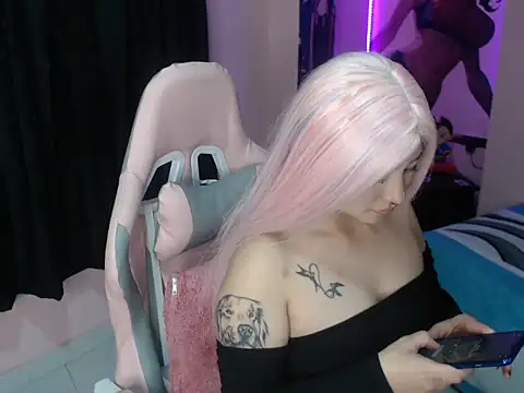 Zulema R1 online show from January 17, 8:33 am