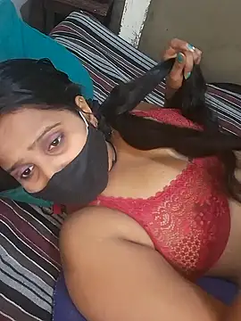 Minu love online show from April 1, 7:00 pm