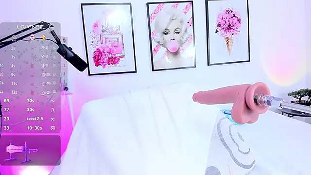 little ivonne online show from October 4, 8:46 pm