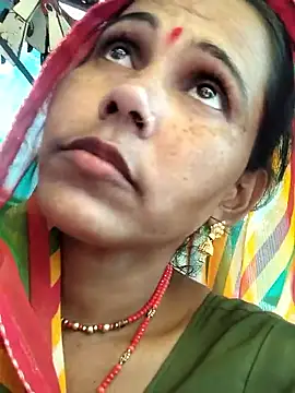 Snapshot of Pooja750 chatting on September 18, 6:12 am Pooja750 online show from September 18, 6:12 am