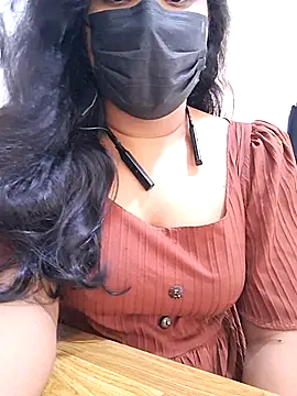 Snapshot of BeautyGirl_sara chatting on September 21, 7:40 am BeautyGirl sara online show from September 21, 7:40 am