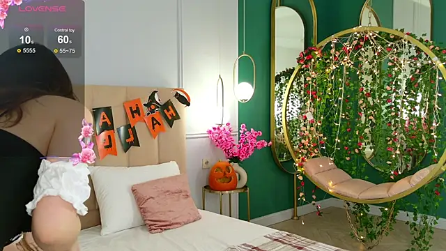 MaryNixon  online show from October 29, 5:34 am