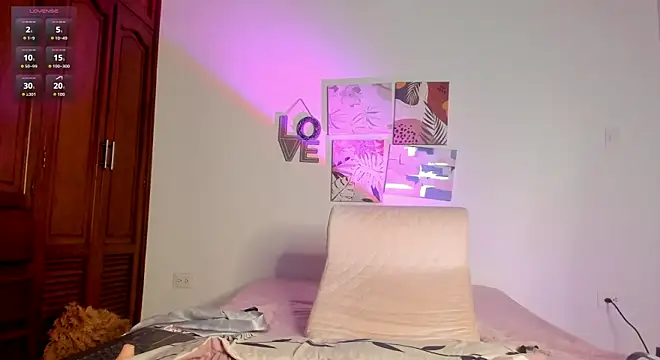 hellzel moon online show from March 27, 3:52 am