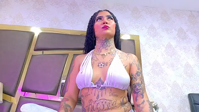 EmilieLake online show from February 26, 7:46 pm