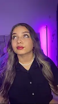 AnnyLopezzz  online show from February 13, 4:25 am