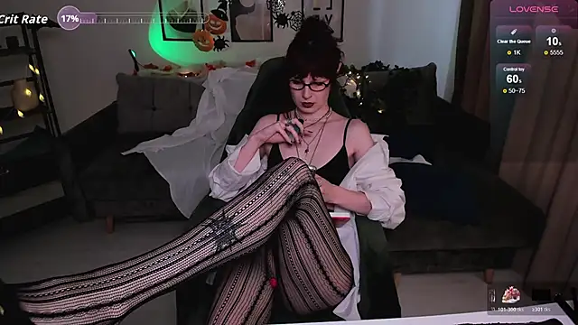 effie mirelll online show from October 25, 8:55 am