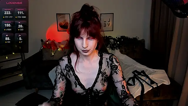 effie mirelll online show from October 28, 3:18 pm