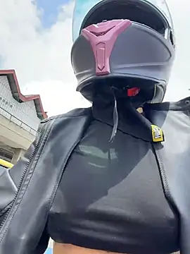 AlannaEvons online show from February 20, 4:52 pm