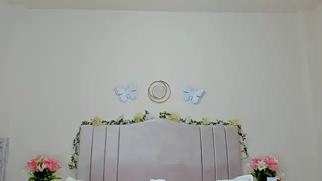 Valeria Cruz83 online show from December 5, 4:08 pm