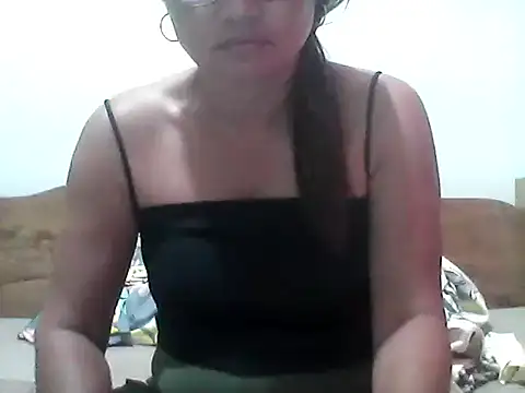 nathalie0045 online show from January 18, 9:33 pm