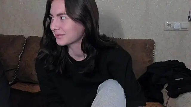 muuur fam online show from January 10, 11:59 am