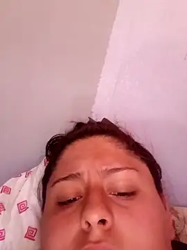 tudiablitalitabellaaa online show from April 1, 6:16 pm