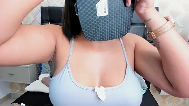 Snapshot of XXMariaXX_ chatting on September 24, 1:10 pm XXMariaXX  online show from September 24, 1:10 pm