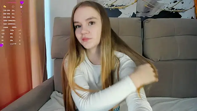 Snapshot of Angel_oci chatting on October 6, 1:06 pm Angel oci online show from October 6, 1:06 pm