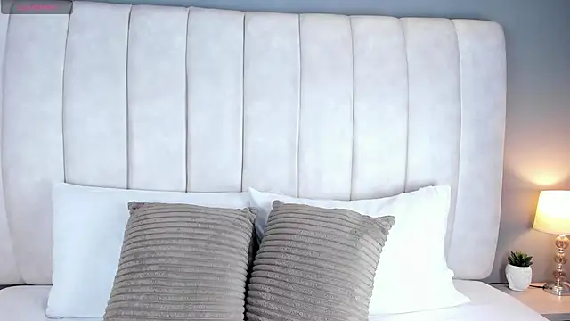 ScarletStarr online show from October 15, 4:04 am