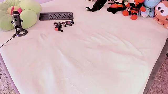 Camila Matinez  online show from November 18, 1:17 am