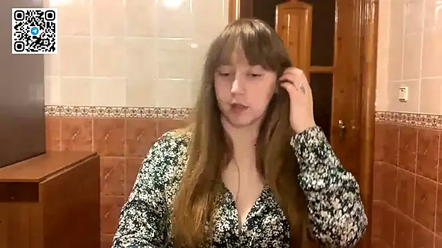 MaroonMoon  online show from November 11, 9:01 pm