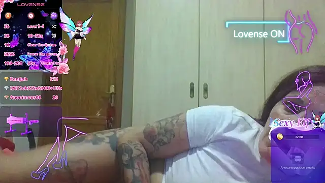 canariamorbosa online show from February 12, 2:02 am