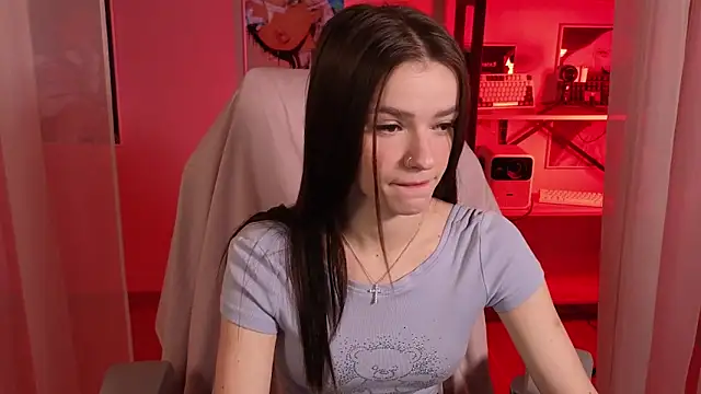 E l i z e  online show from November 11, 5:14 am