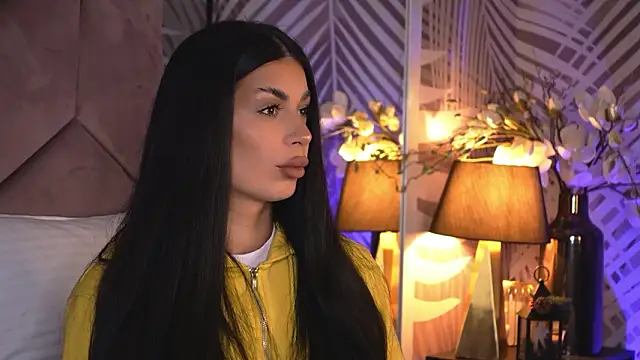 EvaRhea online show from February 2, 4:00 am