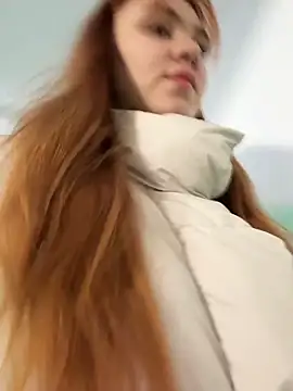 LunaMillie online show from April 23, 2:30 pm