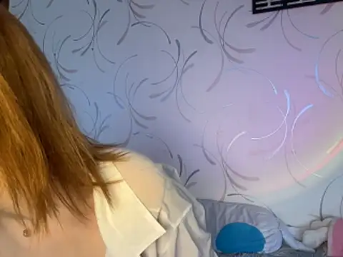 LunaMillie online show from March 1, 11:54 am