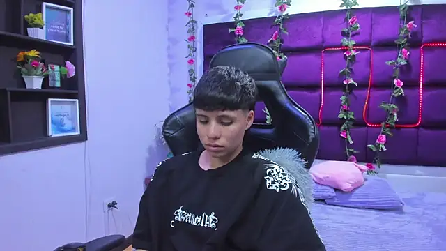 Bruno Cruzz online show from November 12, 2:42 am