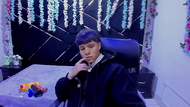 Bruno Cruzz online show from February 10, 2:03 am