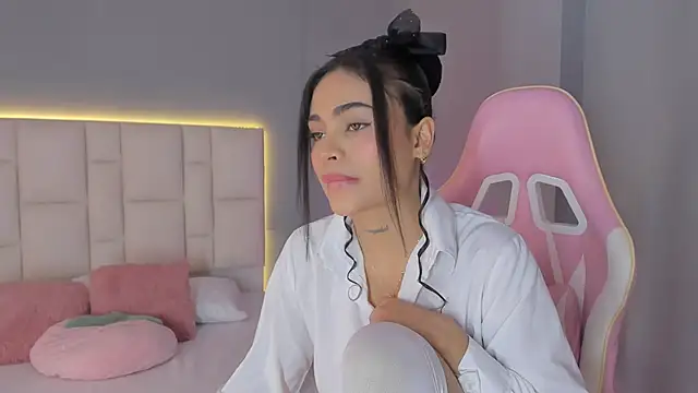 SammyRose  online show from January 17, 7:54 pm