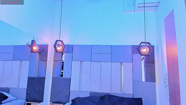 VictoriaDuart online show from February 2, 8:30 pm