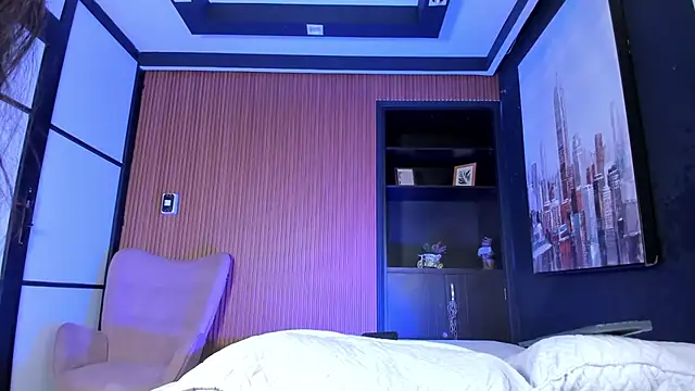 BritanyBrown  online show from October 25, 11:51 am