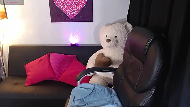 Ashley olivares online show from December 14, 5:30 pm