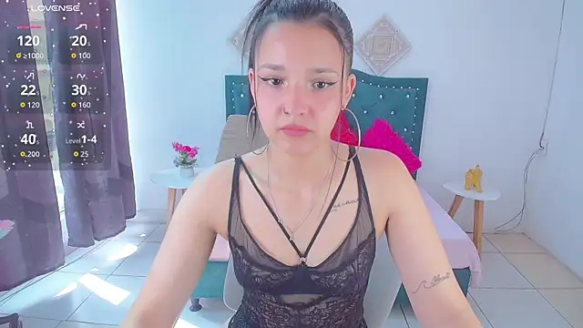 IamBunny f w online show from September 24, 1:32 pm