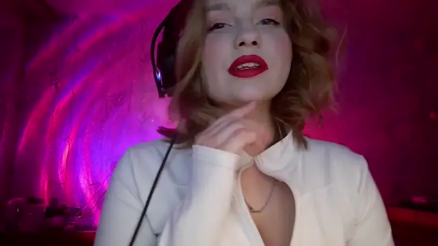 pr In cess  online show from March 11, 6:54 pm