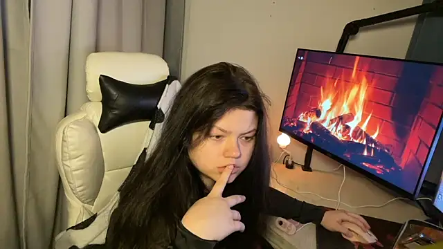 GoddessDarina online show from October 28, 6:35 pm