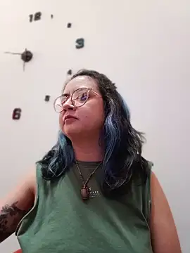 LylaVixxen online show from April 25, 6:38 pm