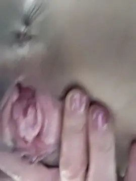 Lyly suri07 online show from December 2, 5:48 pm