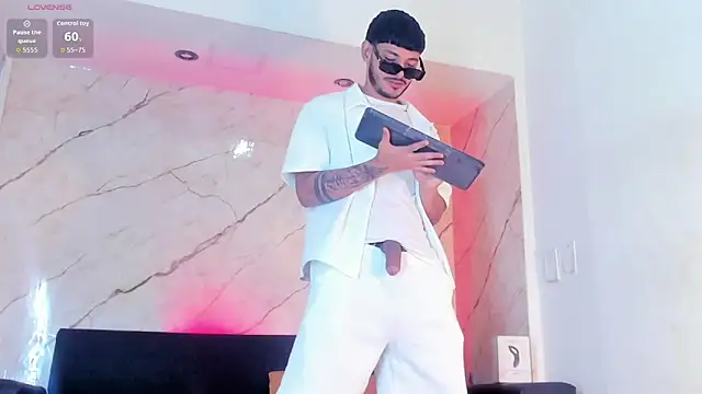 Golldens Dreamss online show from October 14, 8:44 pm