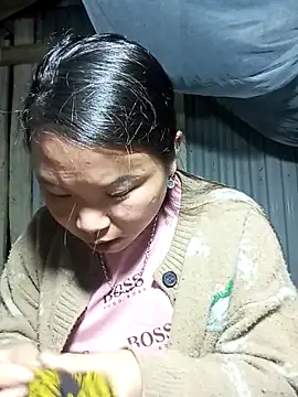 may-squirl online show from November 3, 12:53 pm