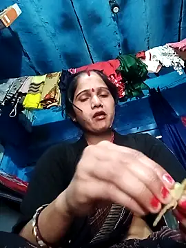 Jooli xx online show from March 21, 8:19 am