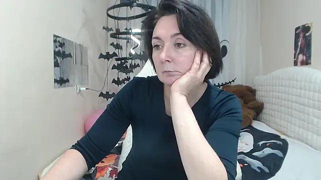 VivianGuchih online show from November 1, 12:53 pm