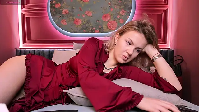 NaomiSol online show from October 15, 7:16 pm