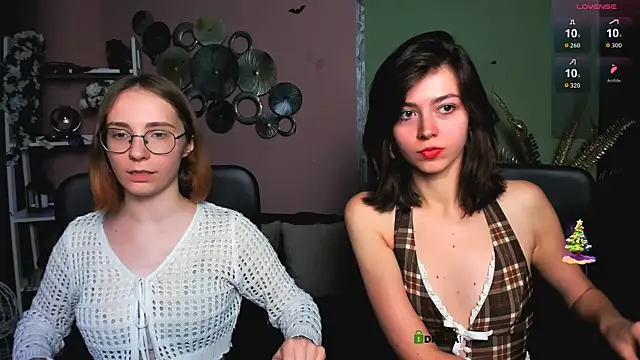 kitniss dreamy online show from December 3, 2:19 pm