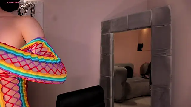 LaurentConnor online show from November 15, 4:13 am