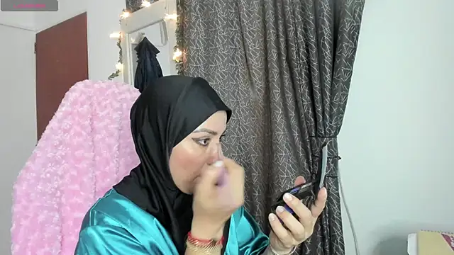 dalila kemur online show from July 10, 3:45 pm