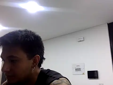 KianxxTeach online show from April 16, 1:28 am