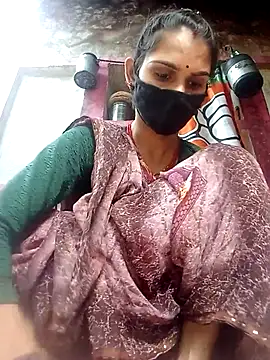 Snapshot of Nishaa_ji chatting on September 13, 11:40 am Nishaa ji online show from September 13, 11:40 am