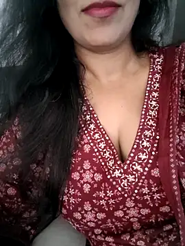 Deepa Sharma143 online show from April 1, 9:10 am