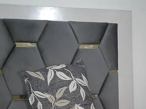 cute seemu online show from November 6, 1:33 am